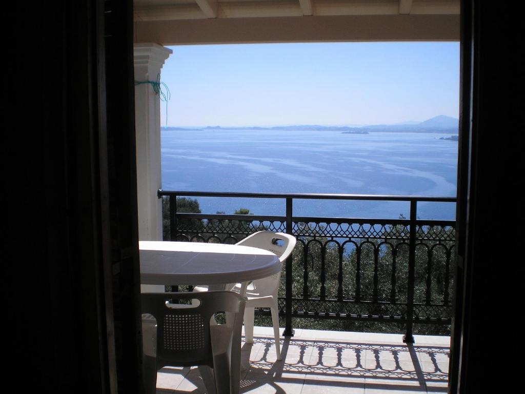 Villa Elli Panoramic View Ypsos Exterior photo